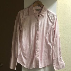 LN Womens M pink button down
